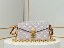 Load image into Gallery viewer, LB1039 Pochette Métis East West / HIGHEST QUALITY VERSION / 8.5 x 5.3 x 2.4 inches