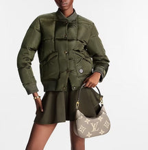 Load image into Gallery viewer, LB814 Bagatelle / 9.4 x 7.1 x 2.8 inches