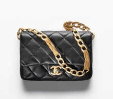 Load image into Gallery viewer, CC754 Small Flap Bag / 6.6 × 8.2 × 2.3 in