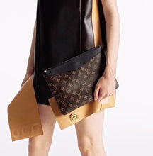 Load image into Gallery viewer, LB835 Daily Pouch / 11.6 x 8.3 x 0.4 inches