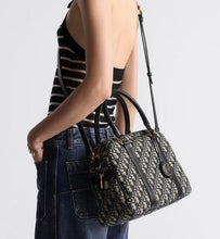 Load image into Gallery viewer, DR398 Medium/Large D-Vibe Bowling Bag / HIGHEST QUALITY VERSION