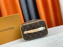 Load image into Gallery viewer, LB1203 Cosmetic Pouch / 6.7 x 4.7 x 2.4 inches