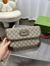 Load image into Gallery viewer, GC538 NEO VINTAGE GG SUPREME BELT BAG
