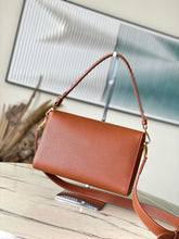 Load image into Gallery viewer, LB1045 Soft Twist / HIGHEST QUALITY VERSION / 10.6 x 7.5 x 3.5 inches