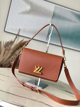 Load image into Gallery viewer, LB1045 Soft Twist / HIGHEST QUALITY VERSION / 10.6 x 7.5 x 3.5 inches