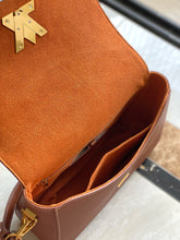 Load image into Gallery viewer, LB1045 Soft Twist / HIGHEST QUALITY VERSION / 10.6 x 7.5 x 3.5 inches