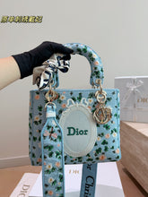 Load image into Gallery viewer, DR649 Dior Lady D-Lite Bag / HIGHEST QUALITY VERSION / 24 cm