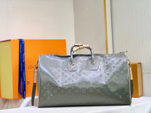 Load image into Gallery viewer, LB1025 Keepall Bandoulière 50 / 19.7 x 11.4 x 9.1 inches