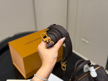 Load image into Gallery viewer, LB1545 LV Speedy 25 Bandoulière Pillow Bag / 25 cm