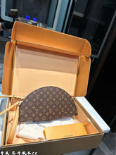 Load image into Gallery viewer, LB1312 LV Fan / 14.6 x 7.5 x 2.4 inches