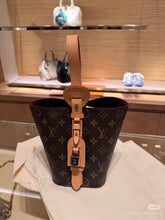 Load image into Gallery viewer, LB1580 LV All In BB Bucket Bag / 16×18×12cm