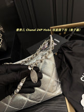 Load image into Gallery viewer, CC1138 Hobo Handbag / 6.7 x 10.2 x 3.3in