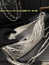 Load image into Gallery viewer, CC1138 Hobo Handbag / 6.7 x 10.2 x 3.3in