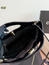 Load image into Gallery viewer, CC1679 CHANEL 26A 31 Bag / 32 x 25 x 5.5 cm