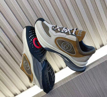 Load image into Gallery viewer, SE1199 Women's Gucci Run Sneaker / Size4-11