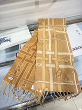 Load image into Gallery viewer, CLTH504 Burberry Reversible Cashmere Scarf