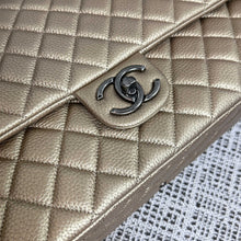 Load image into Gallery viewer, CC1518 Chanel Vintage Golden Airport Bag / HIGHEST QUALITY VERSION / 46.6 × 29 × 17 cm