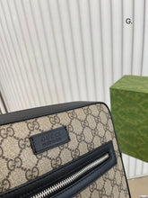 Load image into Gallery viewer, MBG054 GG Messenger / W10.6 x H11 x D2in