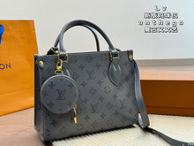 Load image into Gallery viewer, LB1026 OnTheGo PM / 9.8 x 7.5 x 4.5 inches