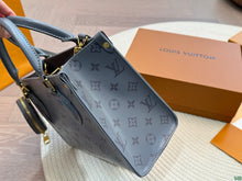 Load image into Gallery viewer, LB1026 OnTheGo PM / 9.8 x 7.5 x 4.5 inches