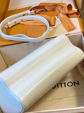 Load image into Gallery viewer, LB1333 Twist MM / 9.1 x 6.7 x 3.7 inches / HIGHEST QUALITY VERSION