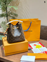 Load image into Gallery viewer, LB1029 Néonoé BB / 7.9 x 7.9 x 5.1 inches