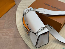 Load image into Gallery viewer, LB1030 Twist MM / 9.1 x 6.7 x 3.7 inches