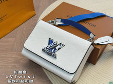 Load image into Gallery viewer, LB1030 Twist MM / 9.1 x 6.7 x 3.7 inches