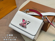 Load image into Gallery viewer, LB1030 Twist MM / 9.1 x 6.7 x 3.7 inches