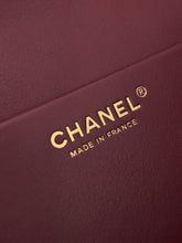 Load image into Gallery viewer, CC1520 Chanel 26S Maxi Flap Bag / HIGHEST QUALITY VERSION / 19.5 × 32 × 10 cm