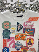 Load image into Gallery viewer, CLTH455 LV Travel Patch Print T-Shirt / SizeS/M/L