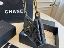 Load image into Gallery viewer, CC1191 Hobo Handbag / 9.4 x 10.2 x 3.7in