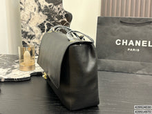 Load image into Gallery viewer, CC1521 Chanel 26S Flap Shoulder Bag / M:32 × 19.5 × 10 cm / L: 38.5 × 26 × 11 cm