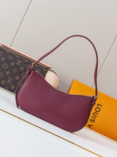 Load image into Gallery viewer, LB1335 Pochette LV BLoom / 9.1 x 3.9 x 1.6 inches / HIGHEST QUALITY VERSION