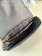 Load image into Gallery viewer, MBG060 Trunk Messenger / HIGHEST QUALITY VERSION / 9.4 x 7.1 x 2.2 inches