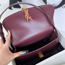 Load image into Gallery viewer, YSK411 Solferino Medium in Box Saint Laurent / 9,6" x 5,9" x 3,3" / HIGHEST QUALITY VERSION