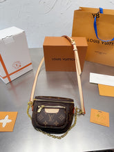 Load image into Gallery viewer, LB822 Mini Bumbag / 6.7 x 4.7 x 3.7 inches