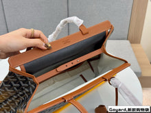 Load image into Gallery viewer, GY064 Bellechasse Biaude PM Bag / 13.4x9x5.9inch