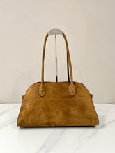 Load image into Gallery viewer, TR008 The Row Margaux EW Shoulder 12 / HIGHEST QUALITY VERSION / 38 × 18 × 23 cm
