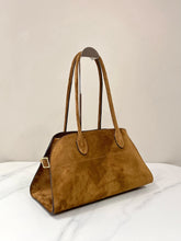 Load image into Gallery viewer, TR008 The Row Margaux EW Shoulder 12 / HIGHEST QUALITY VERSION / 38 × 18 × 23 cm