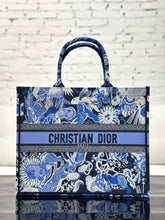 Load image into Gallery viewer, DR526 Medium Dior Book Tote / HIGHEST QUALITY VERSION / 14 x 11 x 6.5 inches