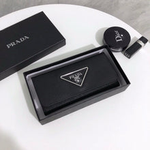 Load image into Gallery viewer, PD307 Large Saffiano and Smooth Leather Wallet / 7.5x3.9inch