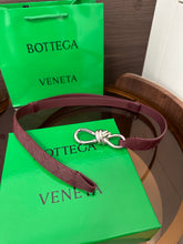 Load image into Gallery viewer, BL280 Bottega Veneta Andiamo Knotted Leather Belt