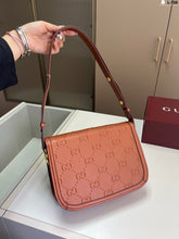 Load image into Gallery viewer, GC720 Gucci Horsebit 1955 Medium Shoulder Bag / 9.8"W x 7"H x 3.1"D
