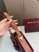 Load image into Gallery viewer, GC720 Gucci Horsebit 1955 Medium Shoulder Bag / 9.8"W x 7"H x 3.1"D