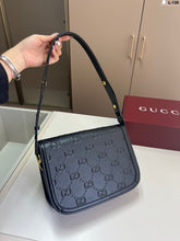 Load image into Gallery viewer, GC719 Gucci Horsebit 1955 Medium Shoulder Bag / 9.8"W x 7"H x 3.1"D