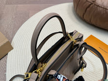 Load image into Gallery viewer, LB1038 Grand Palais / 11x7.9x4.1inch