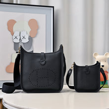 Load image into Gallery viewer, HM150 Hermes Evelyne TPM/PM