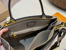 Load image into Gallery viewer, LB1038 Grand Palais / 11x7.9x4.1inch