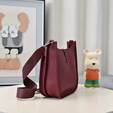 Load image into Gallery viewer, HM150 Hermes Evelyne TPM/PM